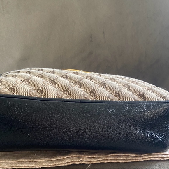GUCCI GG Marmont crossbody/shoulder bag - Picture 4 of 15